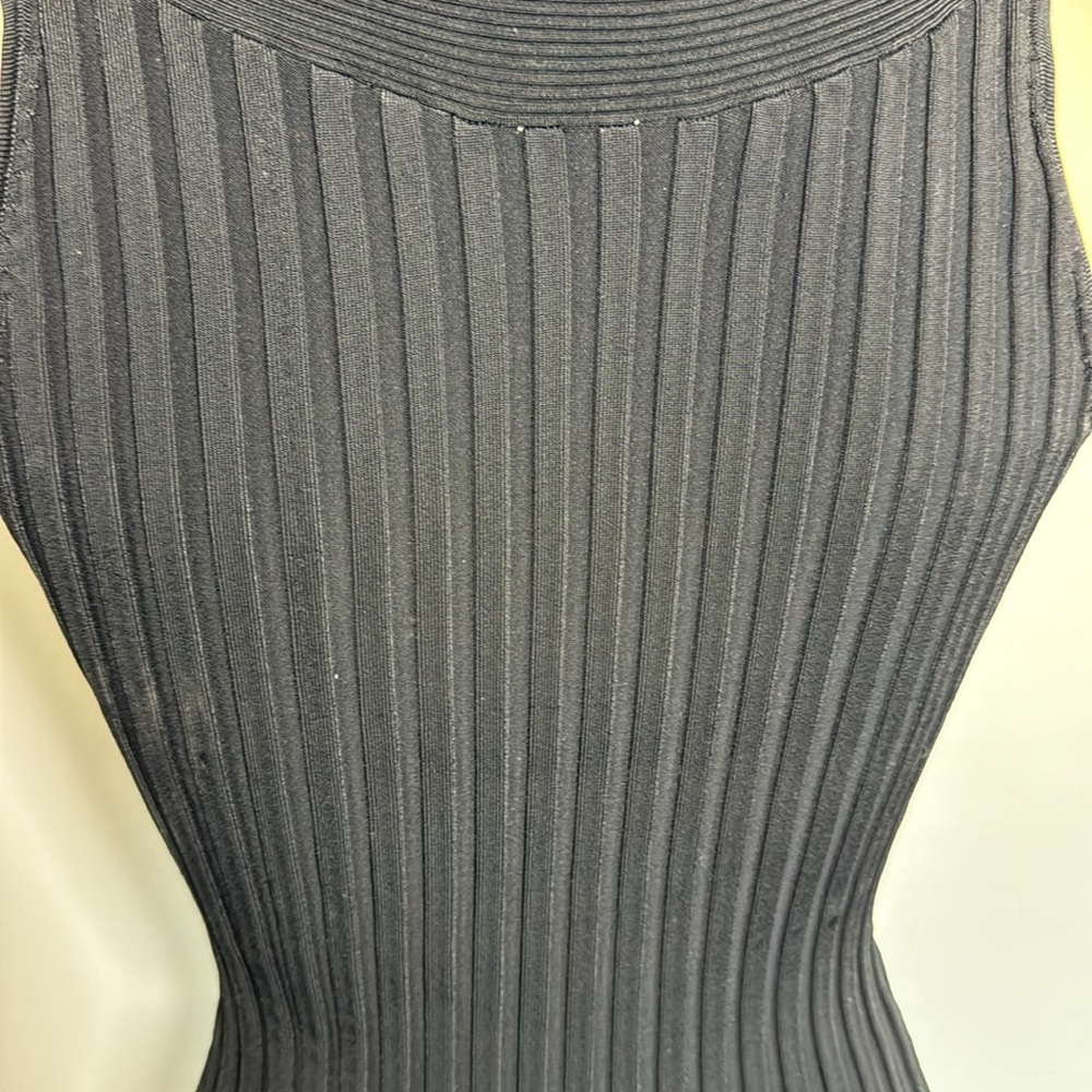 Cache Stretchy Top With Neck Zipper Design - image 5